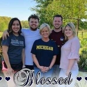 Meet your Posher, Carla